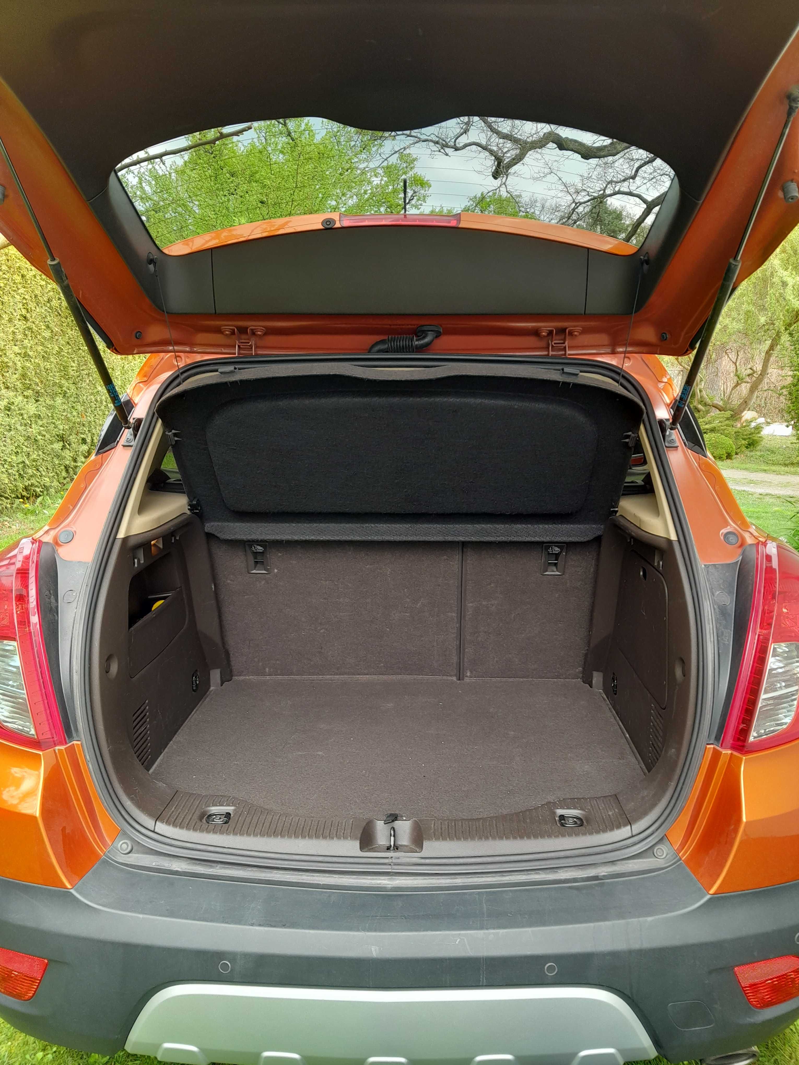 Opel mokka 2015r. 1,4 T, Cosmo benzyna+gaz/hak+komplet 4- kół zimowych