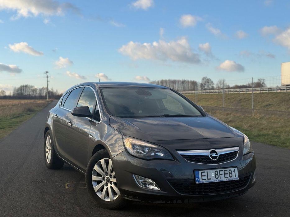 Opel Astra Opel Astra Cosmo 2.0cdti 160km
