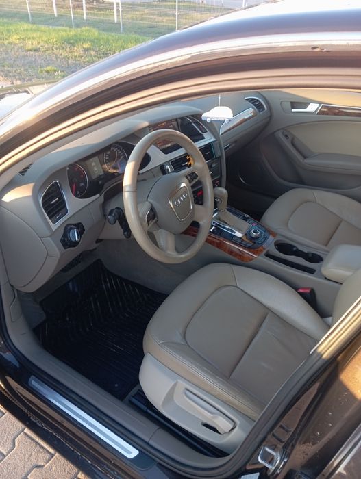 **AUDI A4 B8** 2011r 3.0TDI Automat Quattro**Bang&Olufsen**skóry,  hak