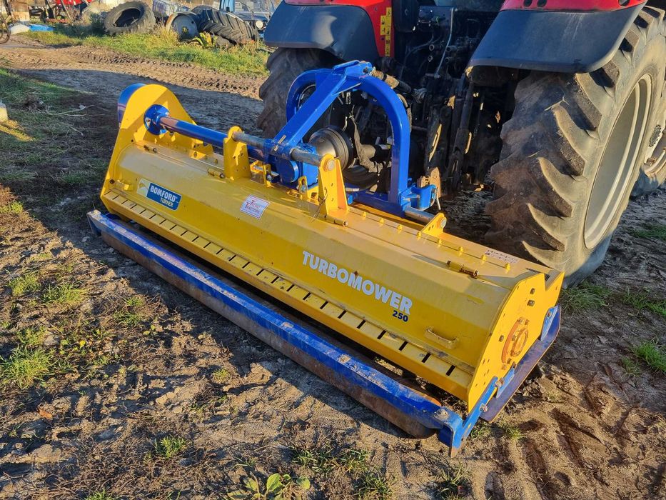 Mulczer do kukurydzy, nieużytków Bomford 250, 2024 r., mało używany