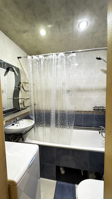 Продам 1к квартиру уг Калиновой и Правды!