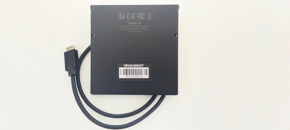 Czytnik kart SD + 2 × USB 3.0 + 2 × USB-C 5 + 10Gbps | Graugear PC