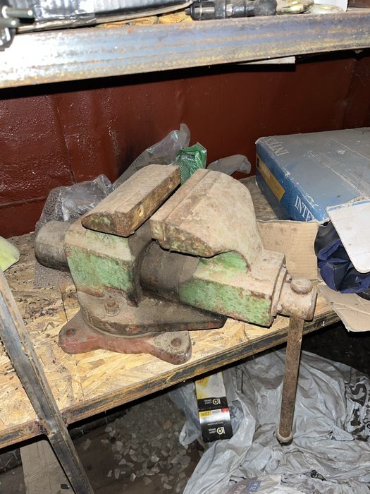 Продам тиски/тески