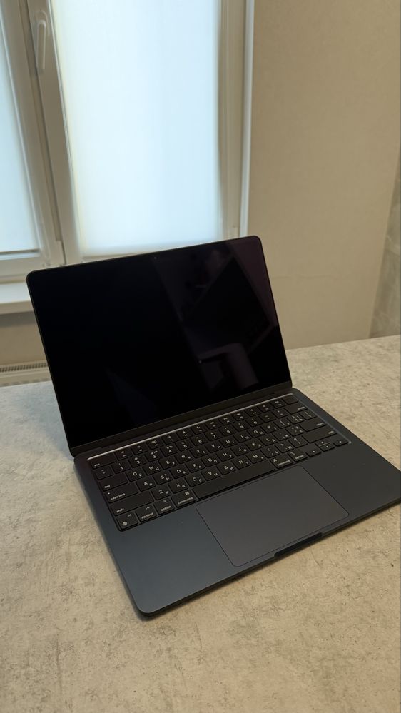MacBook Air 13” M3 / 16 ГБ / 512 ГБ