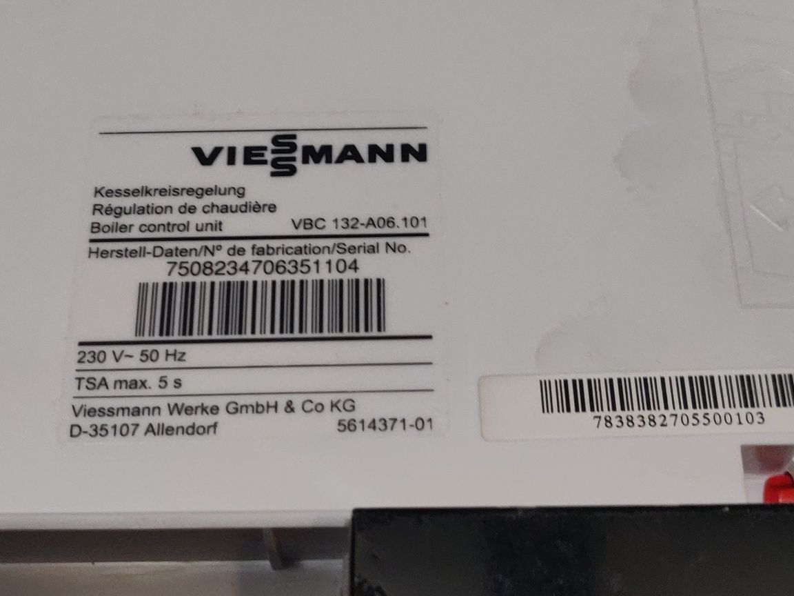 Viessmann Vitodens 200 na części, elektronika, płyta sterująca