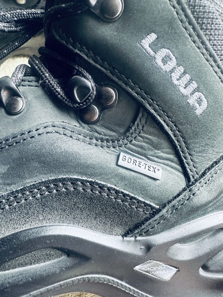 Черевики lowa renegade gore tex унісекс