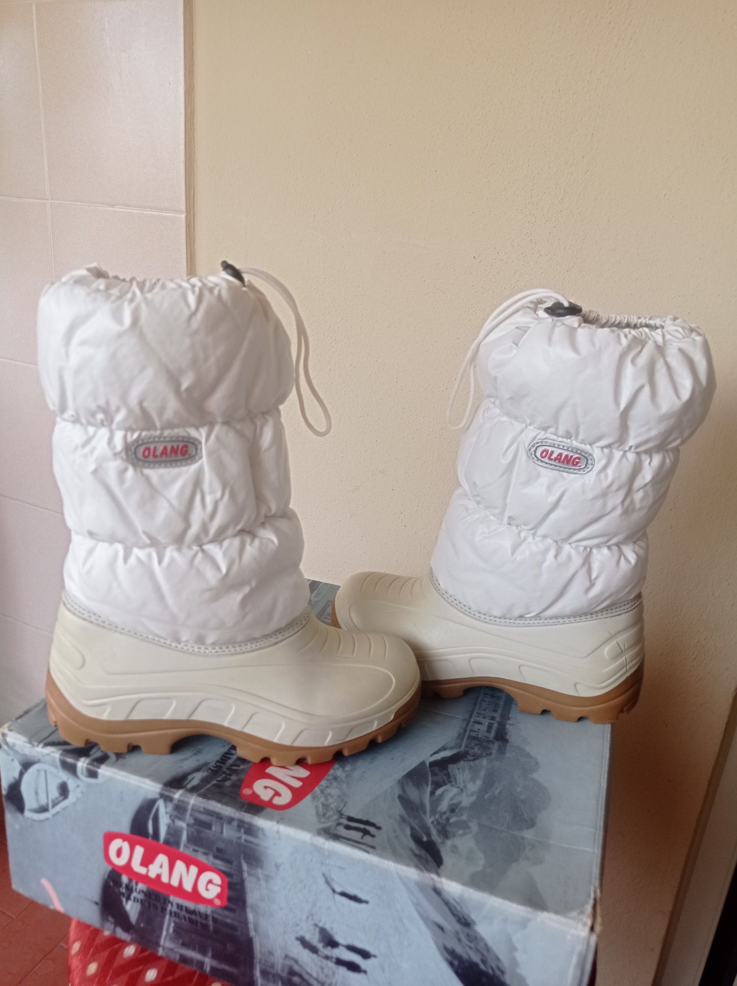 Moon- Boot Olang rozm 30-31 cena 100zl.