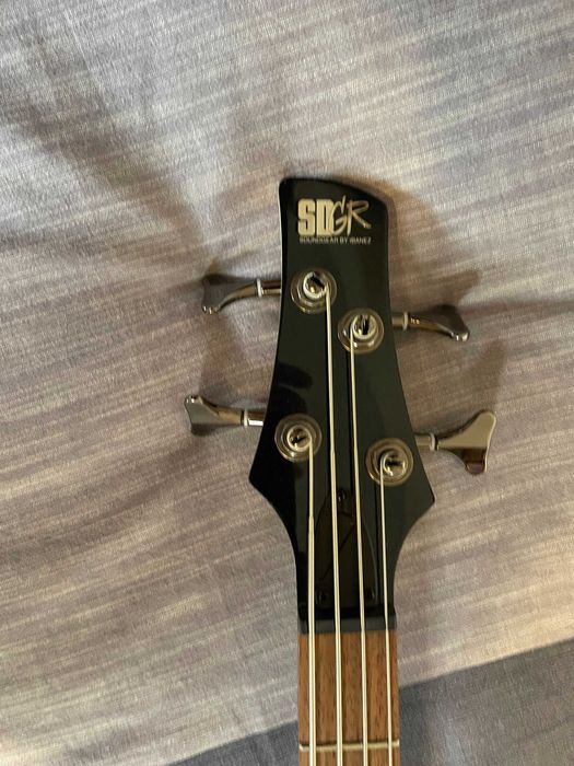 Baixo Ibanez SR300E IPT com saco Ibanez como novo