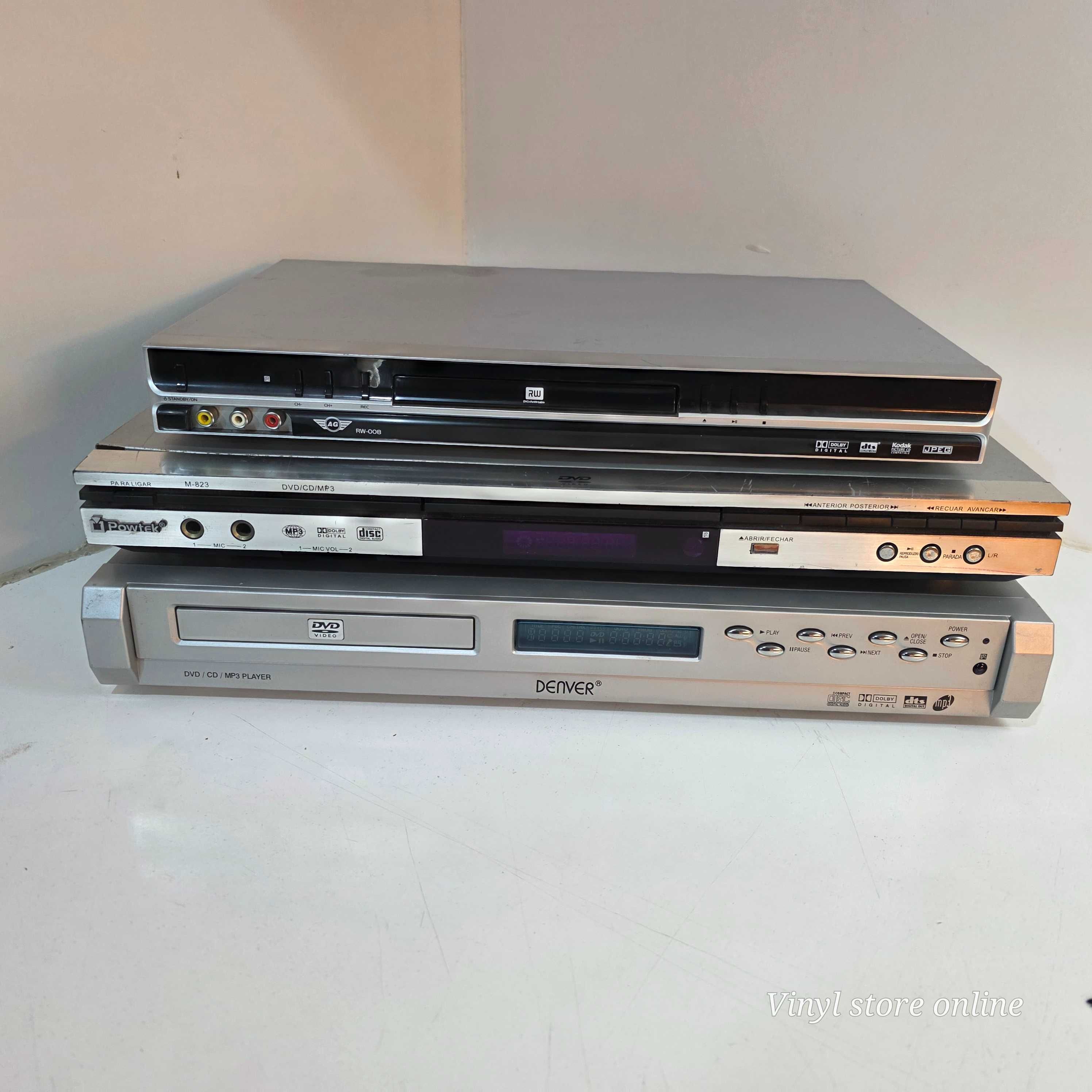 Lote de Dvd's para peças (avariado)