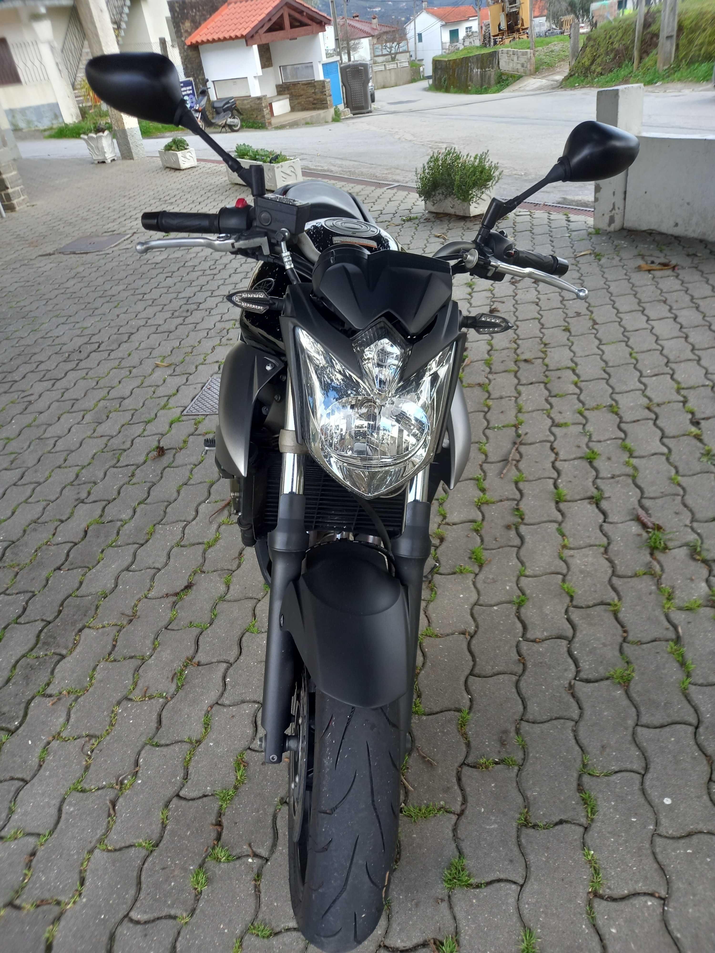 Vendo Yamaha XJ6 2009 imaculada