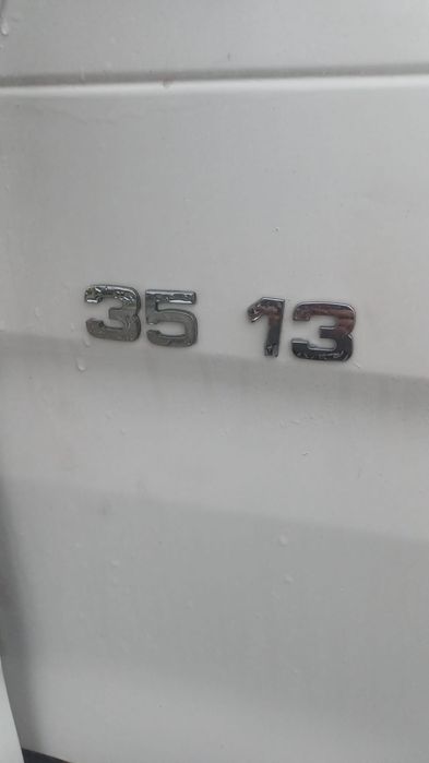 Carrinha Iveco 35 13