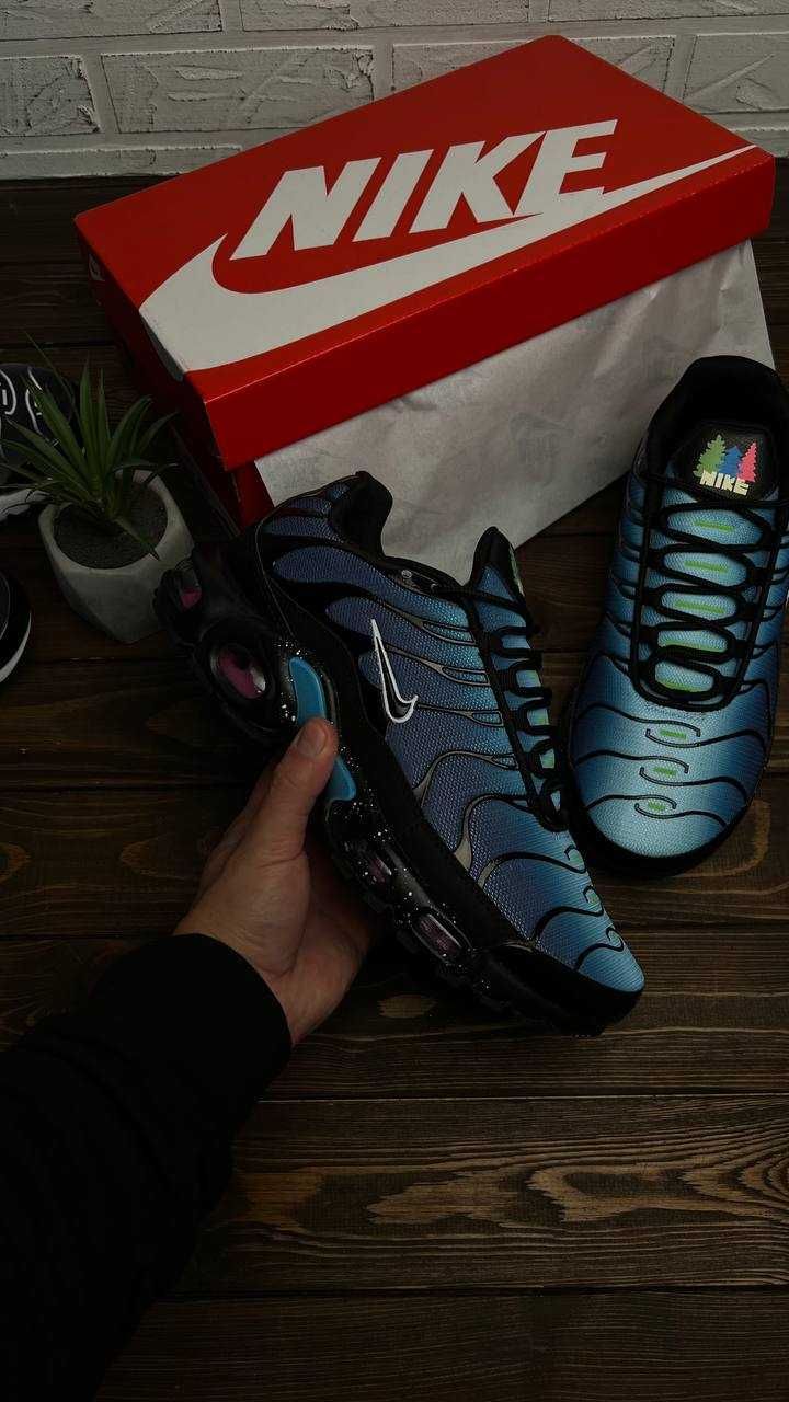 ЗНИЖКА! 43 (27,5) Nike Air Max TN Plus Tree Motifs найк тн вапормакс