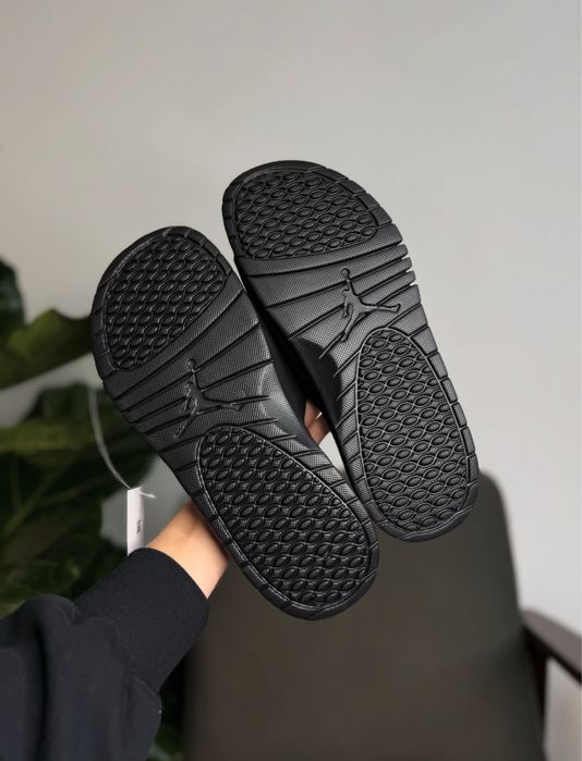 Чоловічі тапочки JORDAN HYDRO V RETRO ( 555501 - 061 ) Оригинал !
