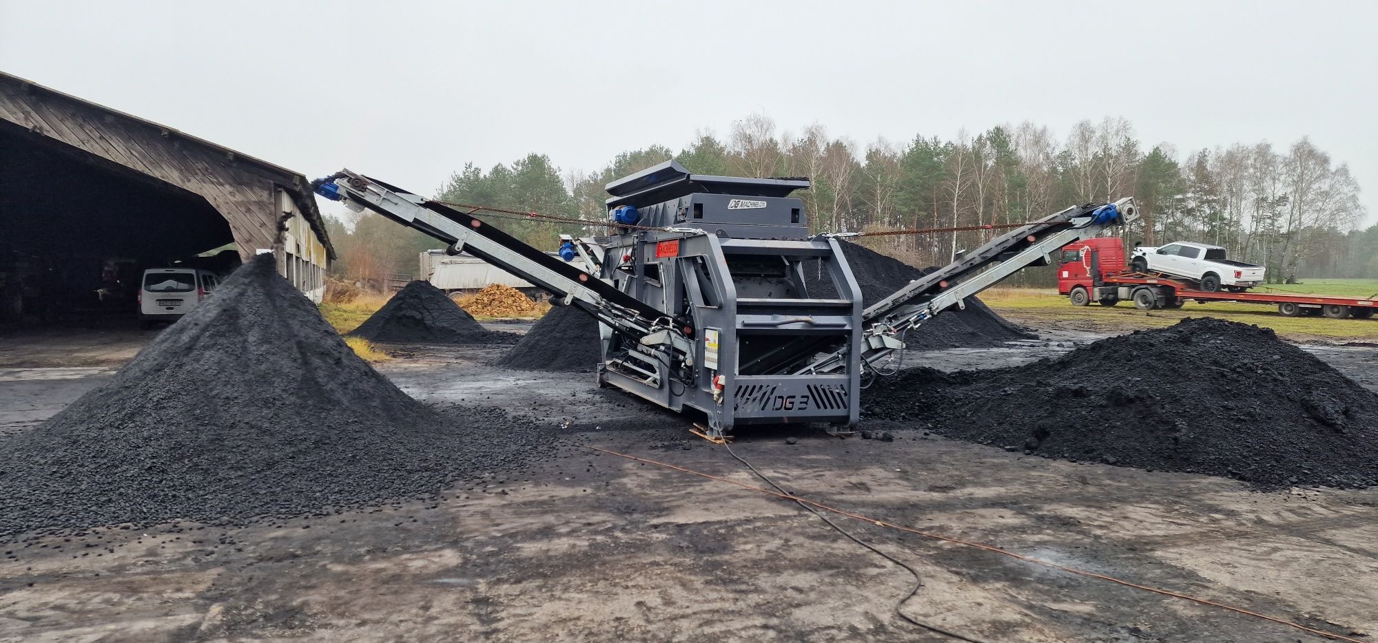 Przesiewacz DG MACHINES 3 frakcje sieje kompost przez 10 mm sito