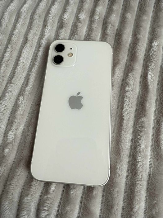 IPhone 12 - kolor biały