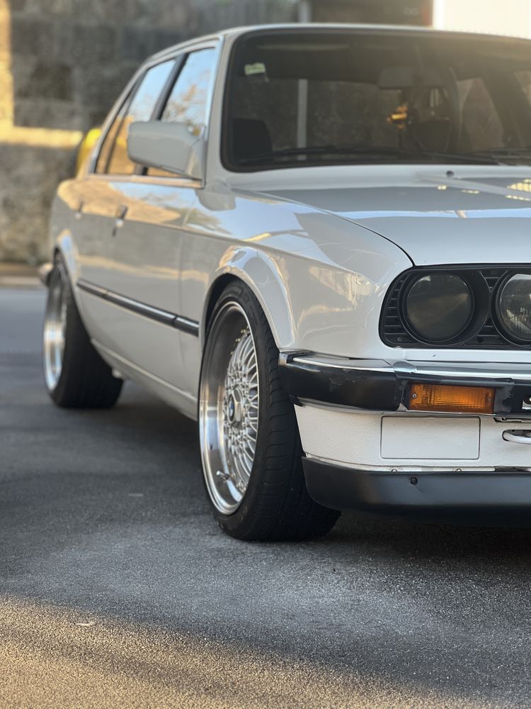 Vendo BMW E30 318i fase 2