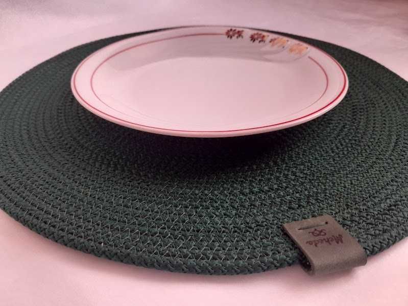Підтарільники смарагдові круглі. Килимки для столу. Handmade Placemat
