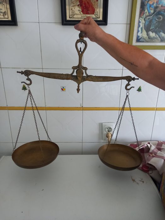 Balança Antiga de pendurar