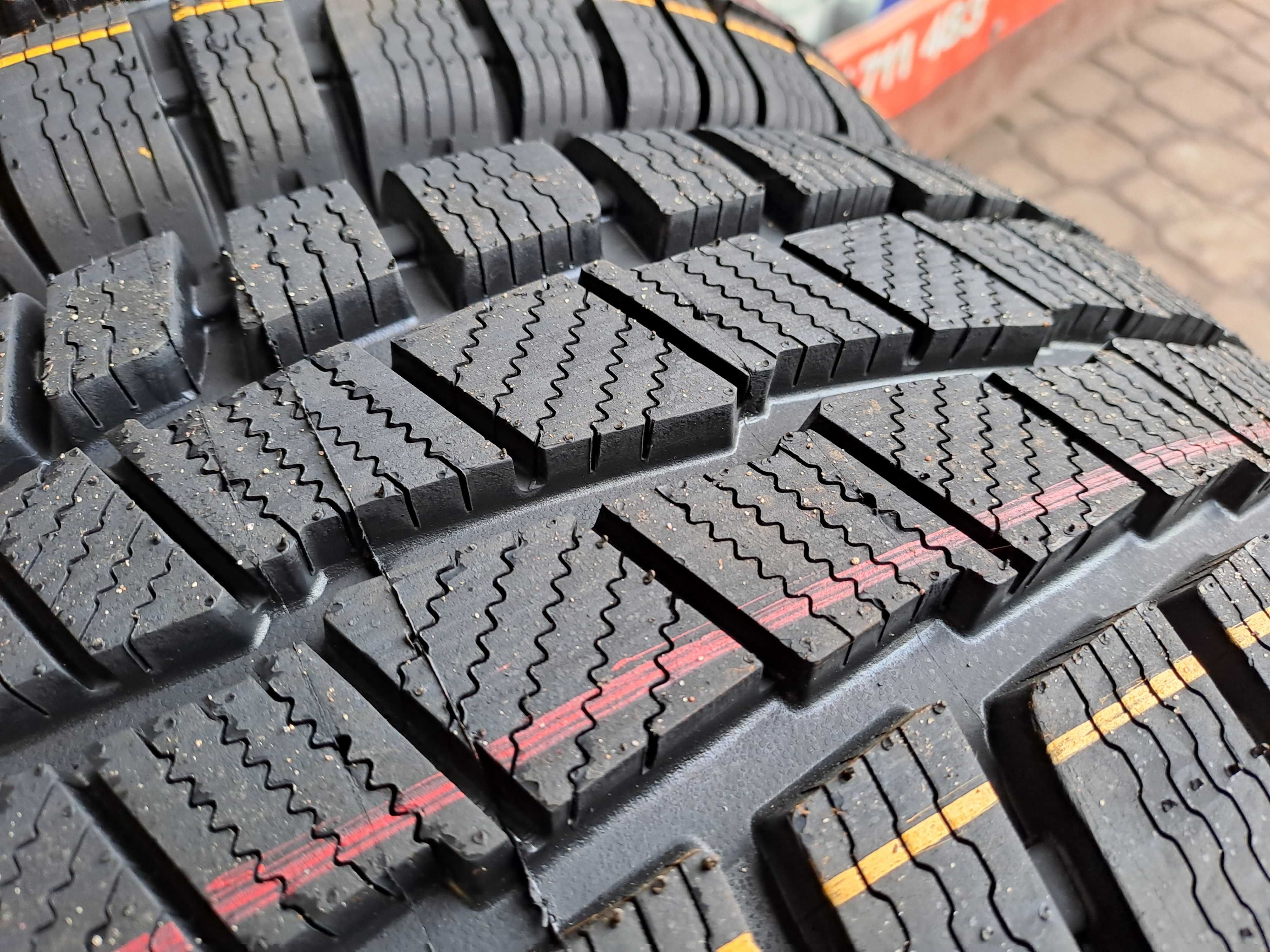215/65r16c nowe opony zimowe bieznikowane nalewki montaz w cenie