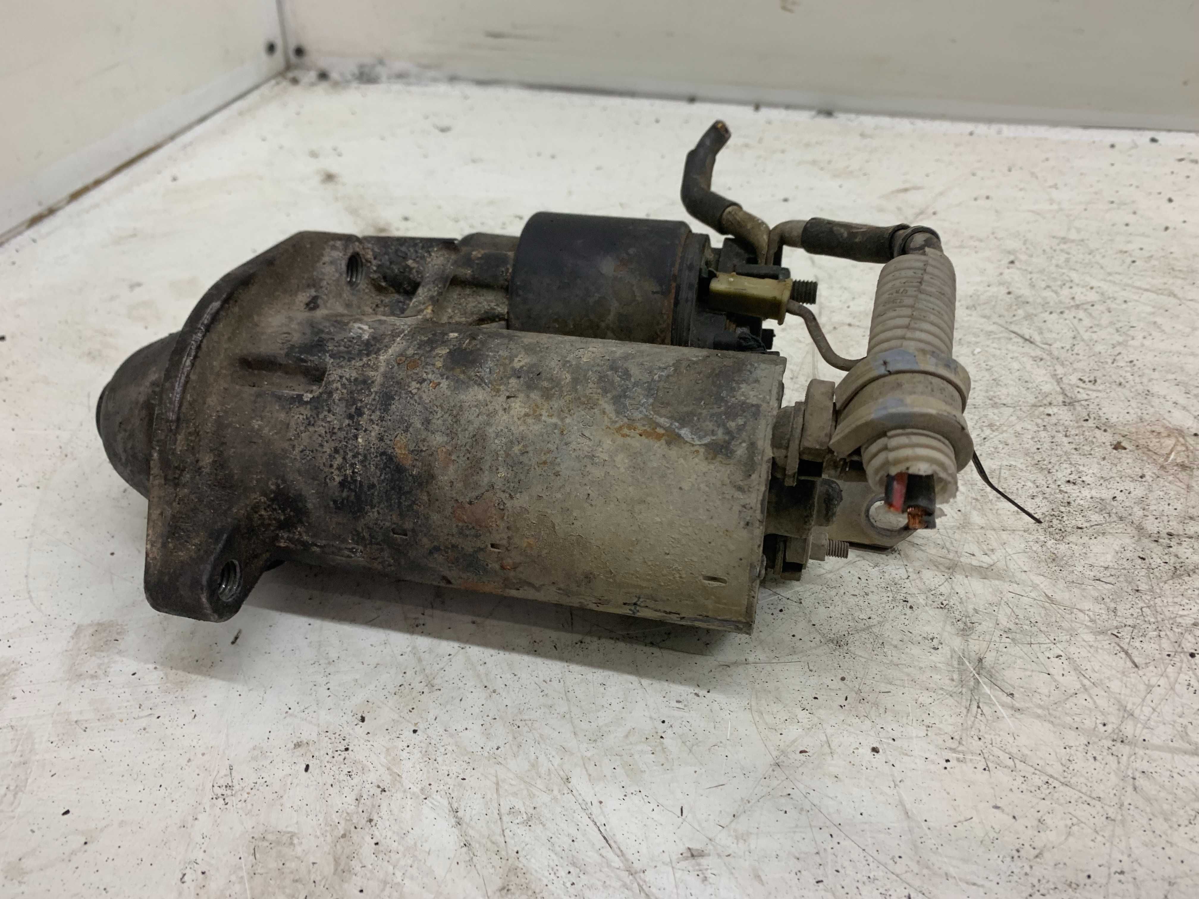 Audi 80 A4 B5 1.6B 1.8B Vw Passat B5 1.8 Rozrusznik Starter