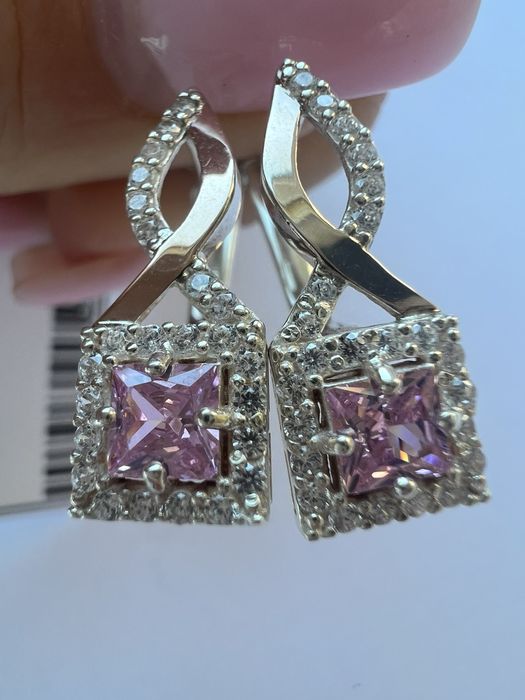 Великолепные серебряные серьги с яркими камушками( аметистами)