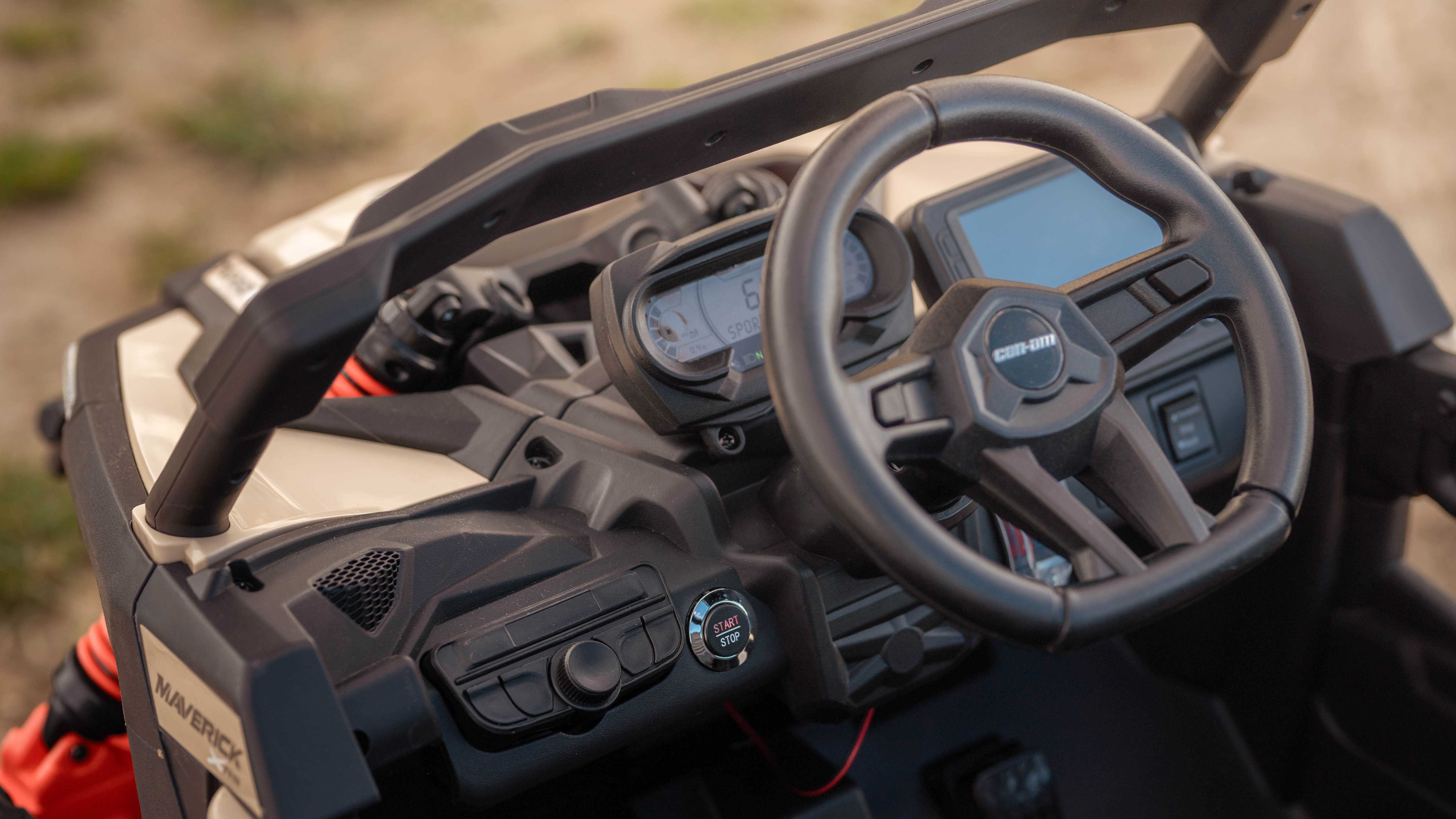 Samochodzik dla dziecka BUGGY CAN-AM MAVERICK dk-ca003