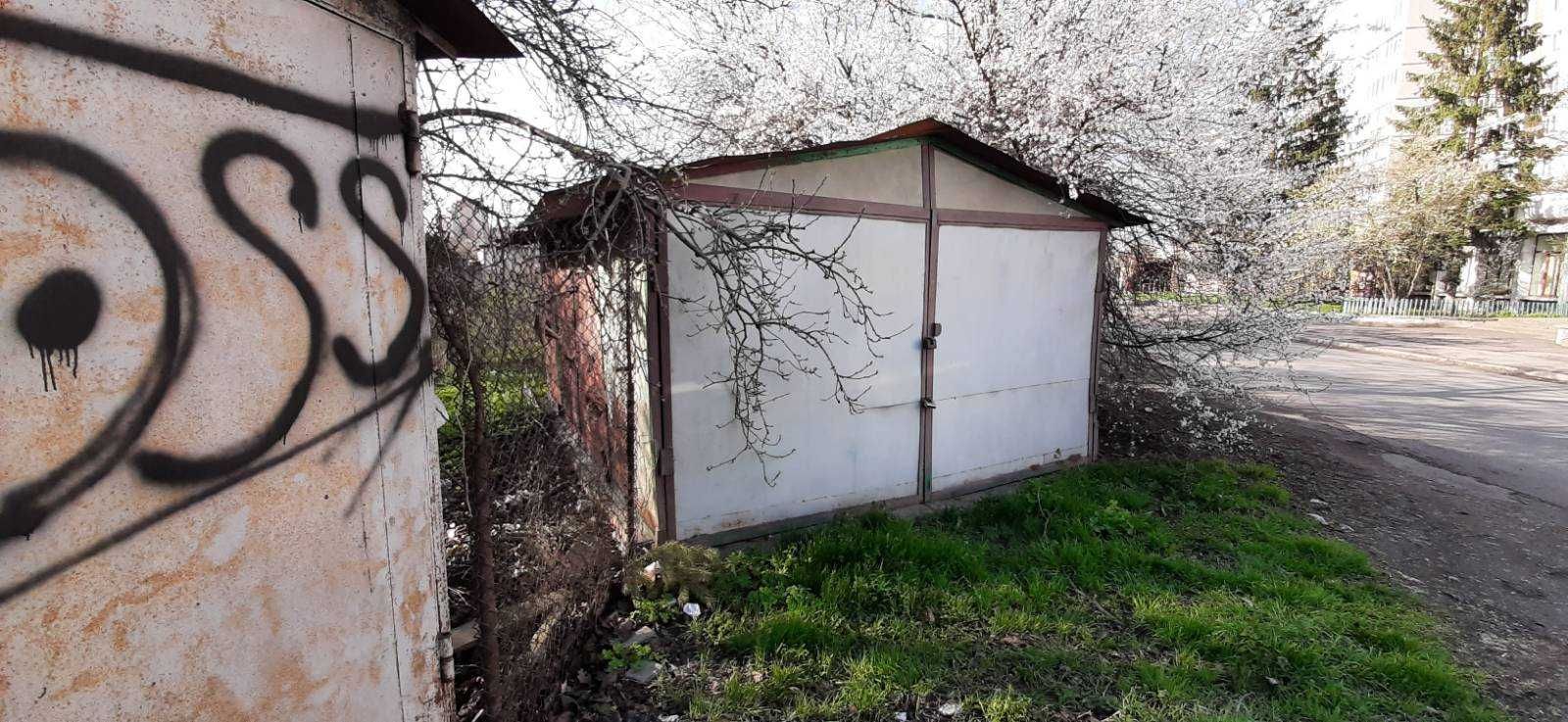 Продам гараж розбірний металевий, без місця, великий