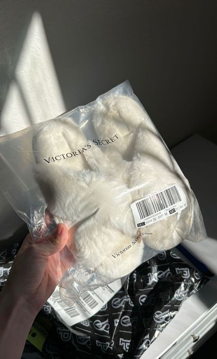 Тапочки для дому Victoria’s Secret