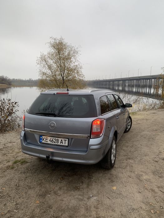 Opel Astra H 2009 1.9d АКПП  COSMO