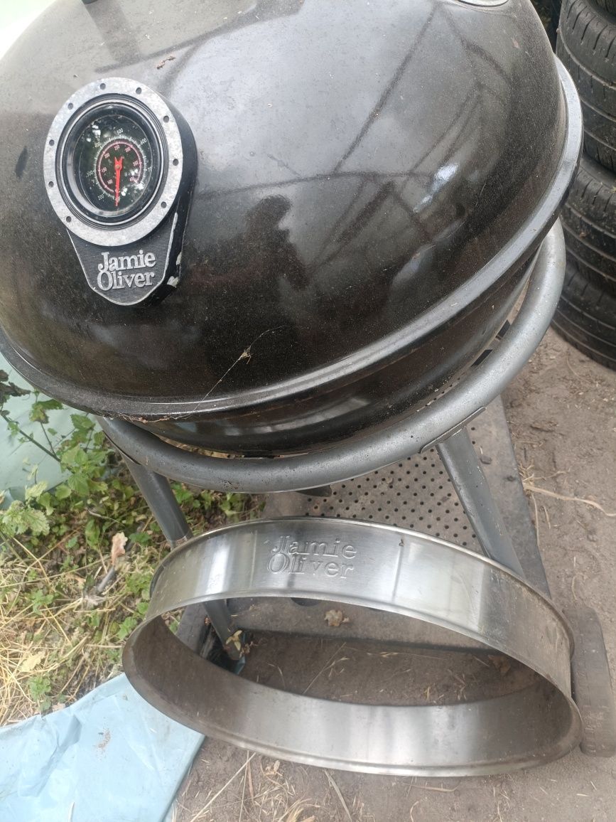 Grill węglowy Jamie Oliver z termometrem