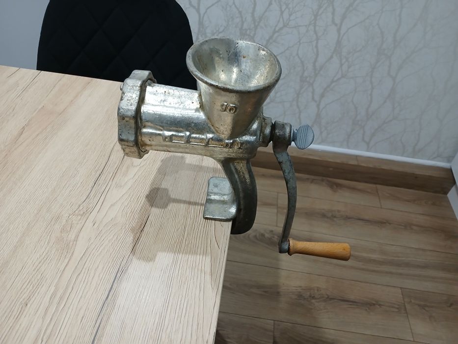 Maszynka Alfa 10 do mięsa
