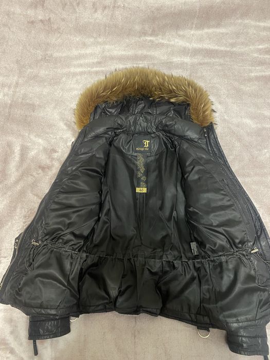 Продам зимнюю куртку