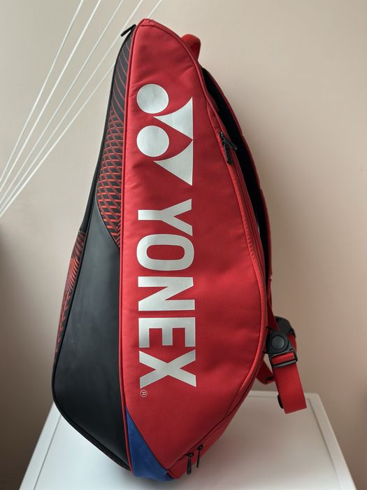 Сумка для ракеток Yonex BAG92426 Pro Tournament Bag (6 pcs) (Scarlet)
