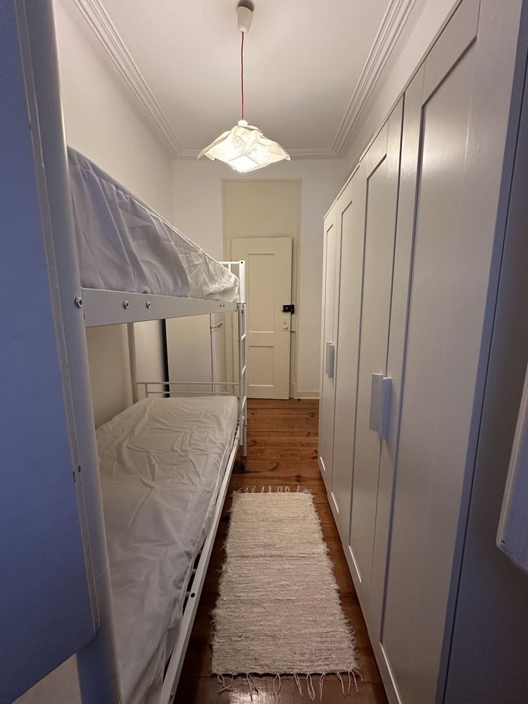 Quarto para rapaz em Arroios
