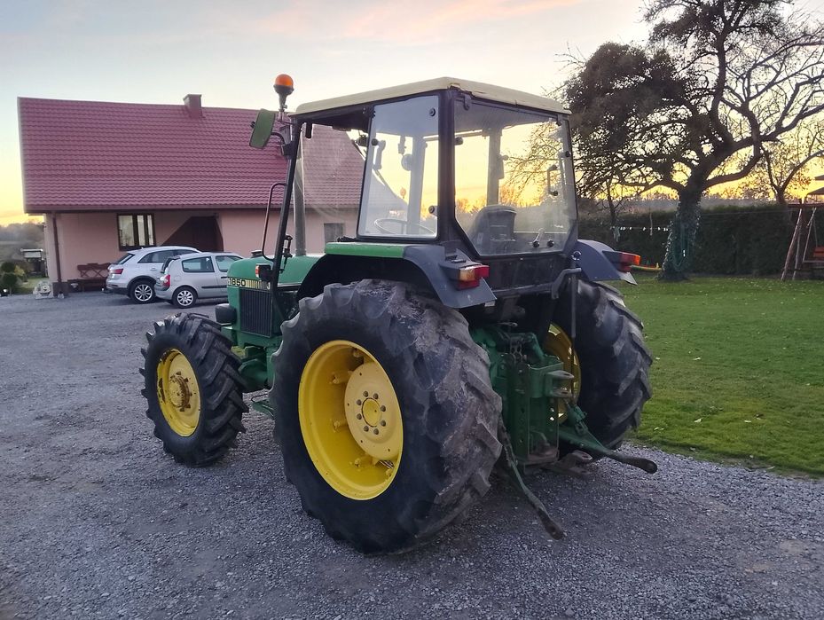 John Deere  nie MF, Renault