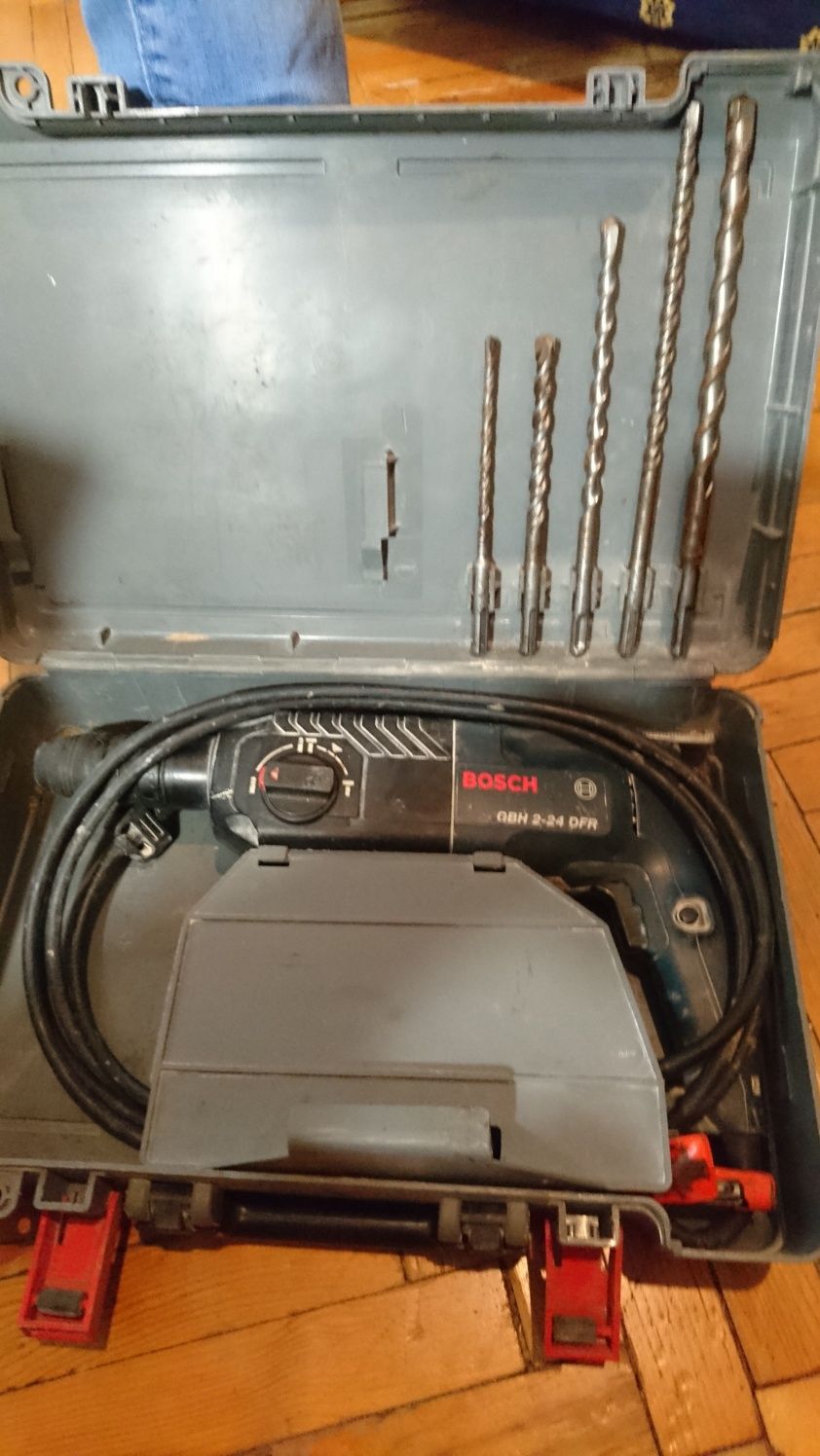 Перфоратор отбойник BOSCH GBH 2-24 DFR Professional . Б/У