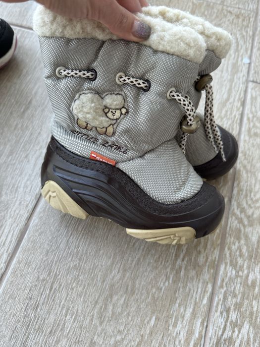 Продам зимові сапоги Демар