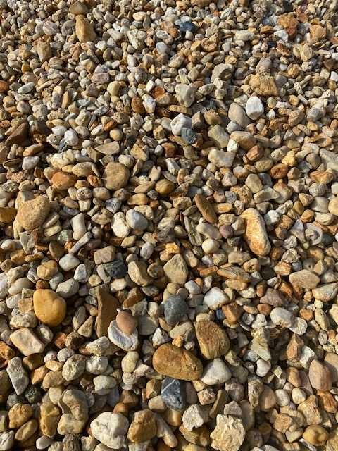 żwir miodowy otoczak drenażowy kamień do ogrodu zółty