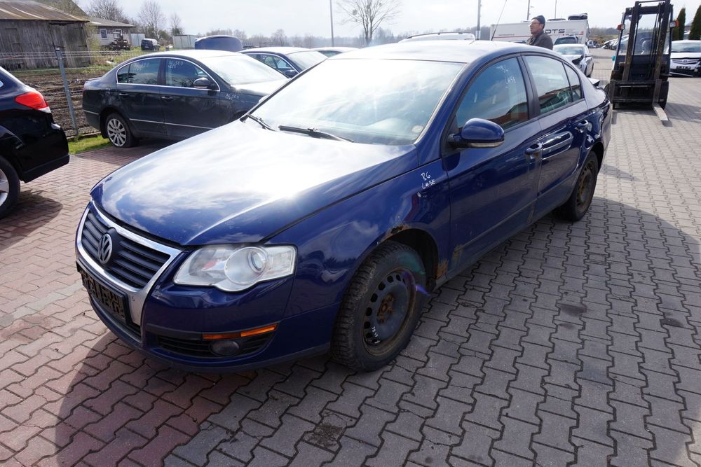 VOLKSWAGEN PASSAT B6 SEDAN 2009 LA5E 1.8 TSI BZB 160KM KVT GRANATOWY na części