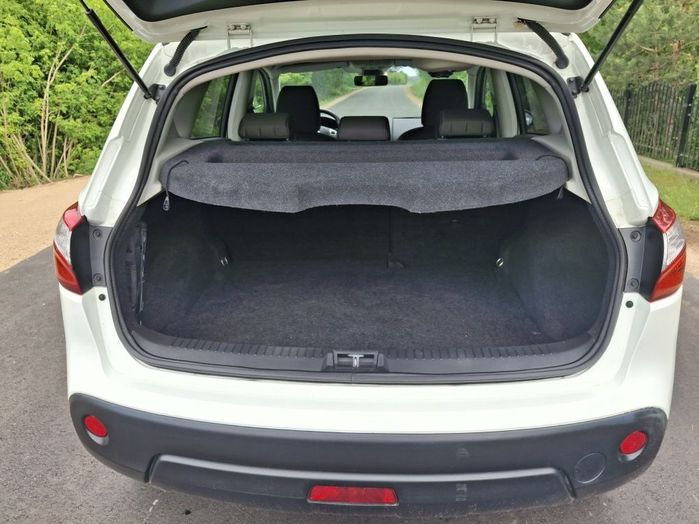 Nissan Qashqai benzyna