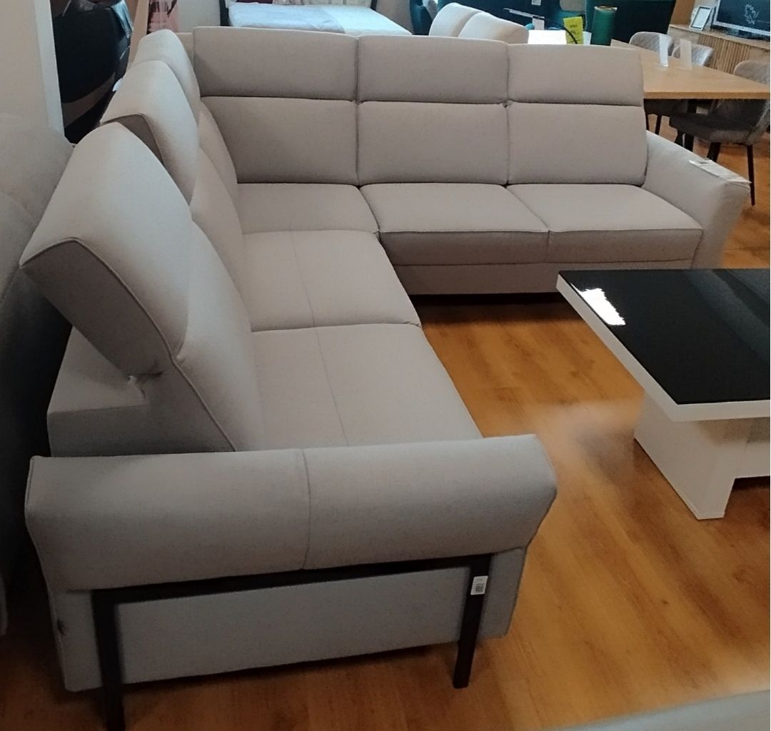 Narożnik Mellow ERAP SOFA z funkcją relaks.