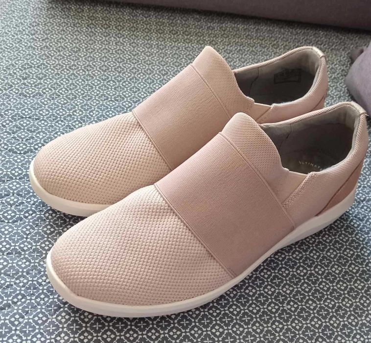 Clarks Бежеві снікерси бренд 39 розмір