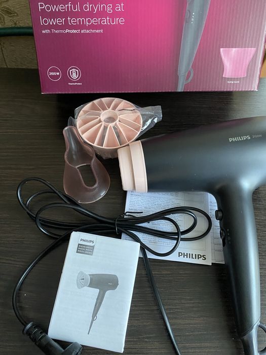 Фен для сушки волосся