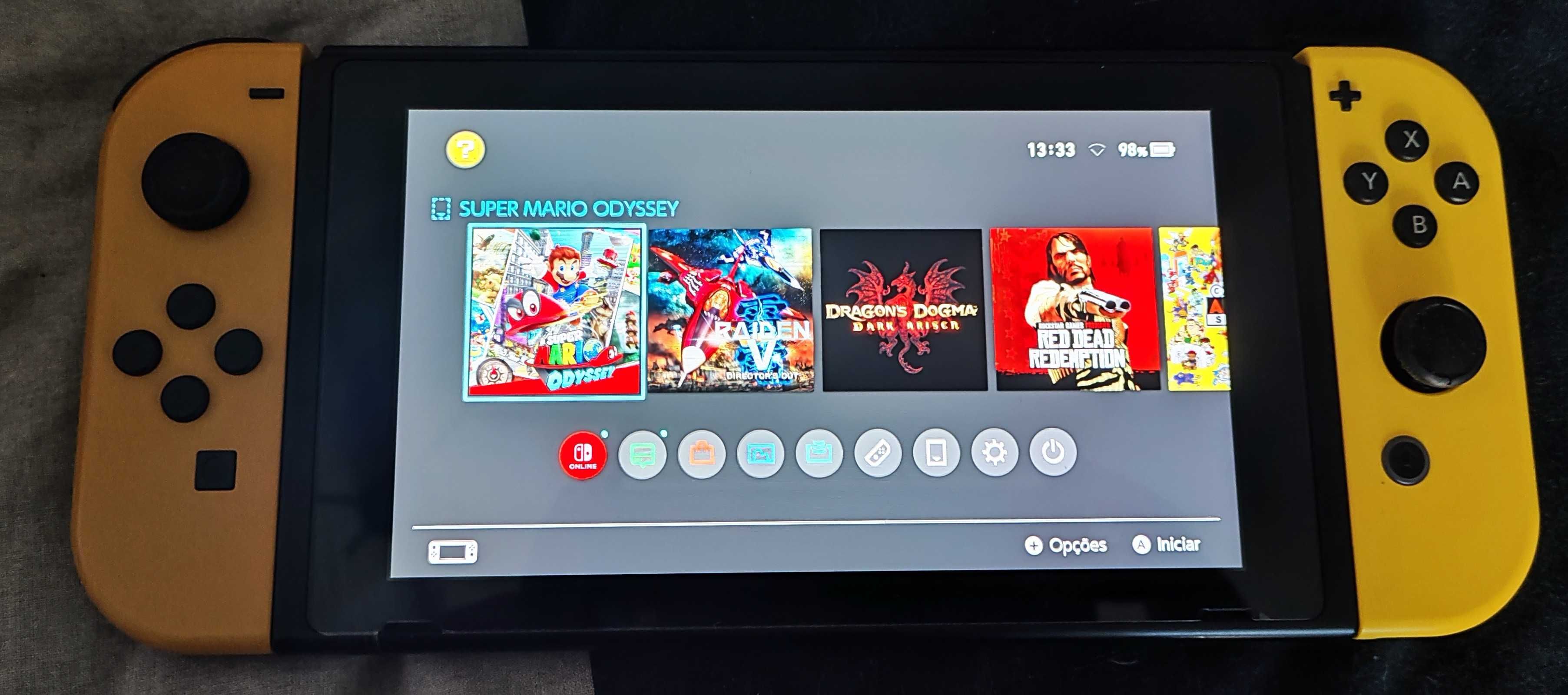 Nintendo Switch Let's go Pikachu edition consola