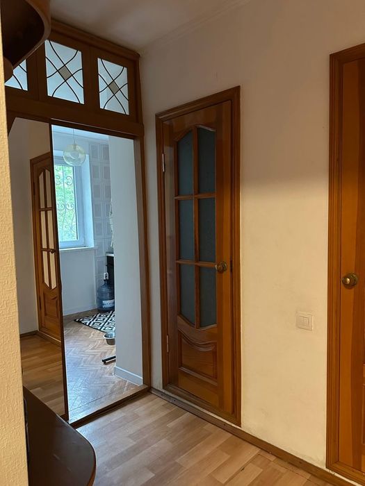 Продам! 3х ком.кв.! пр.Науки 28. М.Научная, М.Бот.сад .Квадратн. Холл!