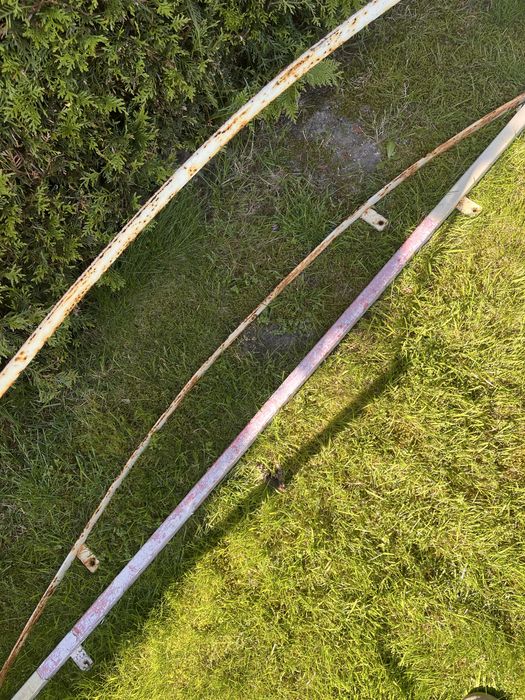 Stelaż na daszek/zadaszenie drzwi