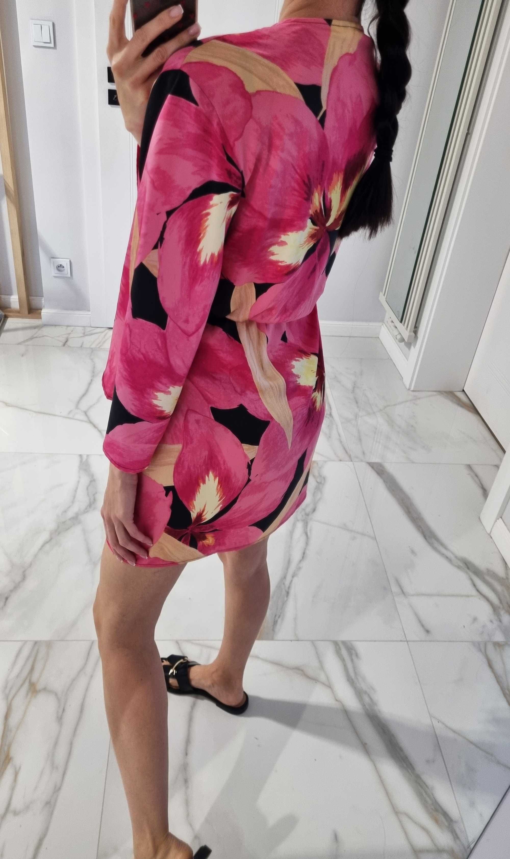 Sukienka w kwiaty H&M