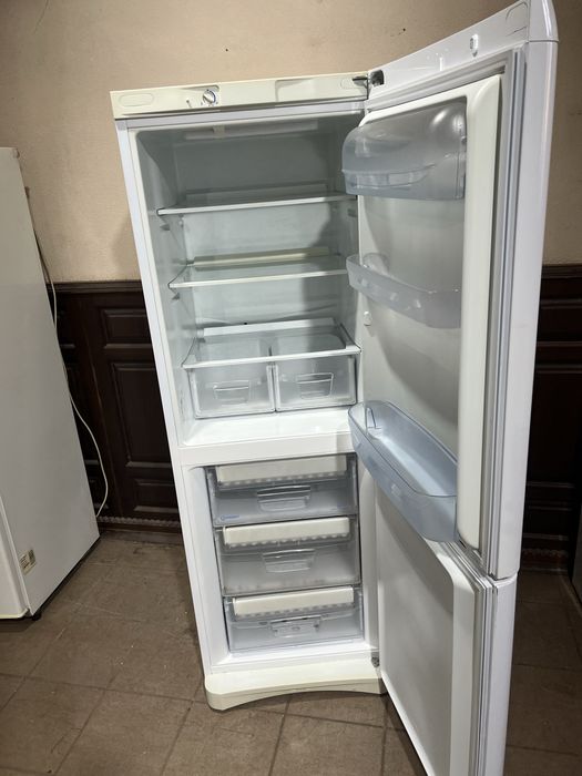 Холодильник Индезит сухая заморозка (Доставка/Гарантия)