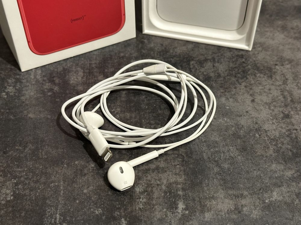 Навушники Apple EarPods Lighting айфон