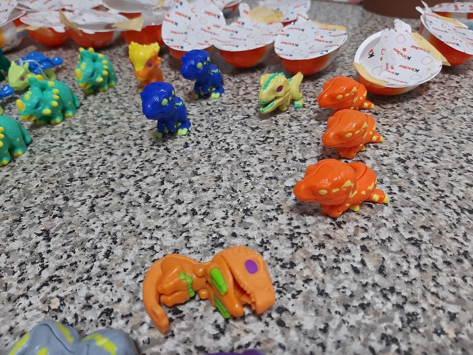 Kinder funko e outros